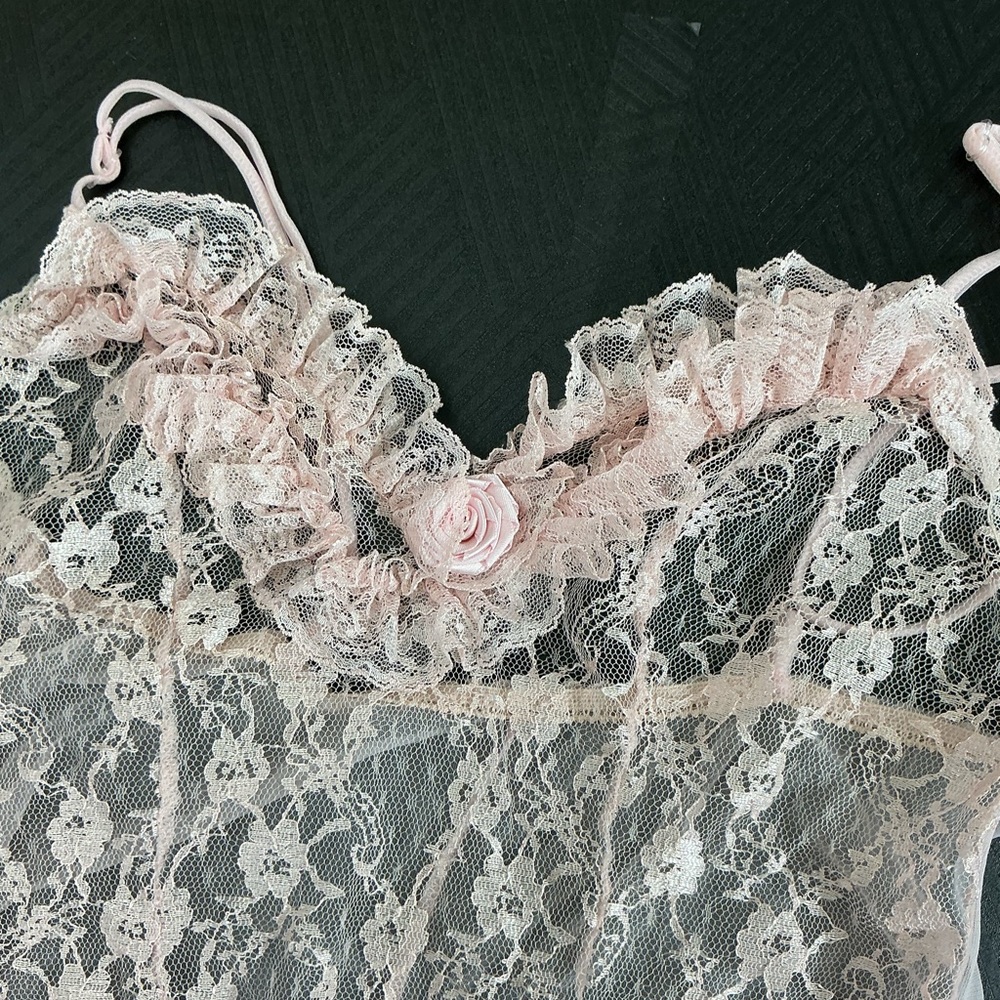 Vintage Elegant Pink Lace Bodysuit - Picture 3 of 5